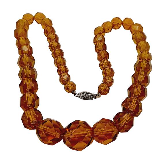 Vintage Topaz Crystal Graduated Bead Necklace with Push Clasp, 17 Inches - Picture 6 of 9